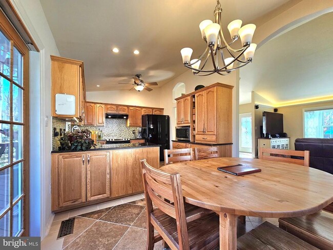 Building Photo - 11930 Cotton Mill Dr