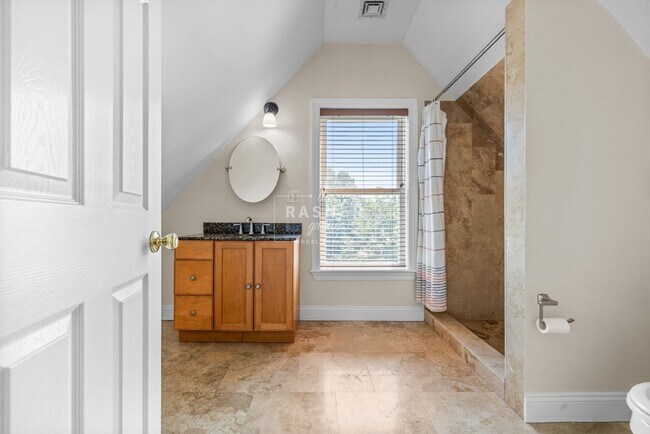 Building Photo - 139 Nottinghill Rd