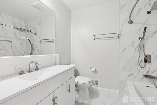 Building Photo - 3 Stafford Dr