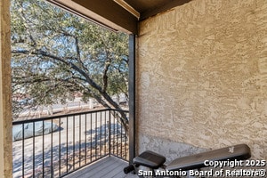 Building Photo - 6100 Woodlake Pkwy