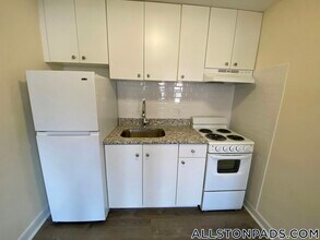 Building Photo - 64 Brighton Ave