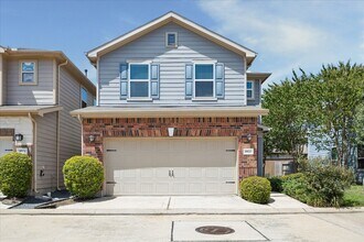 Building Photo - 8922 Hollister Commons Ln