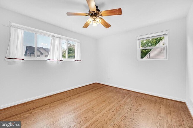 Building Photo - 5023 Druid Dr