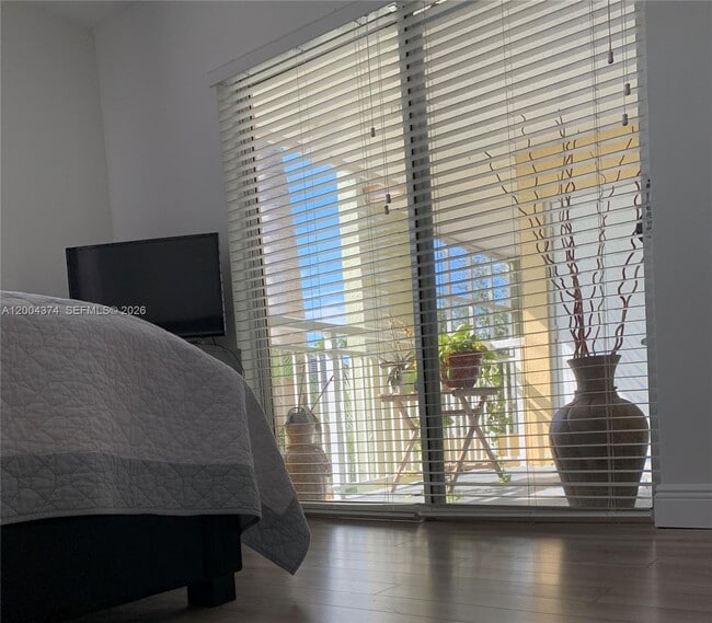 Building Photo - 8660 SW 212th St