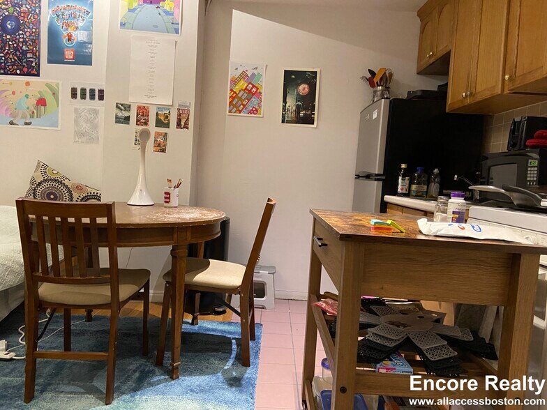 Building Photo - 61 S Huntington Ave