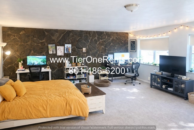 Building Photo - NO DEPOSIT option available for qualified renters with Obligo