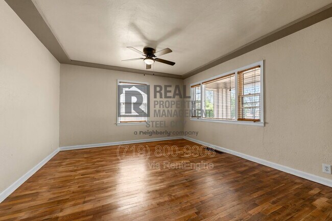 Building Photo - 909 W Evans Ave