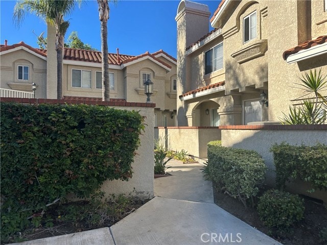 Building Photo - 201 Laurel Ave