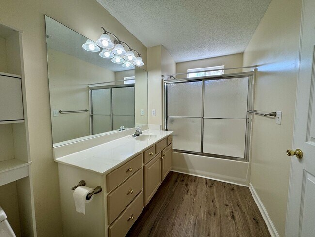 Building Photo - Sunroom and Fenced Backyard in the Heart of Kennesaw!