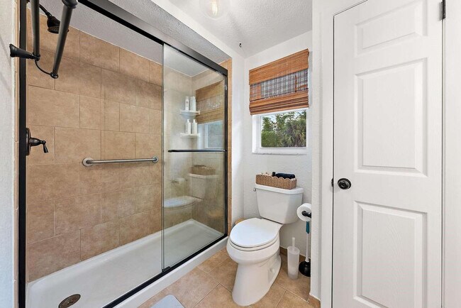 Building Photo - 11828 171st Ln N