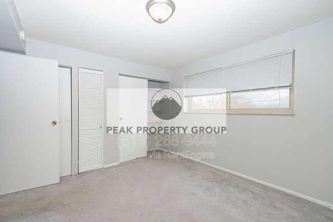 Building Photo - 2971 Deckebach Ave