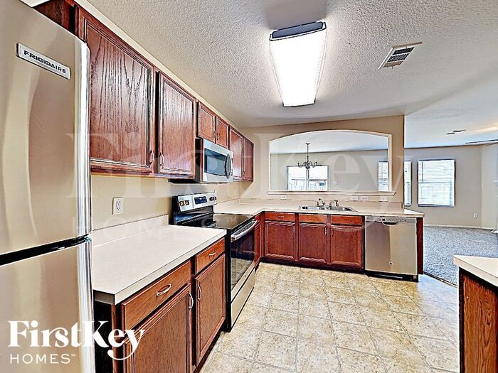 Building Photo - 1608 Quails Nest Dr