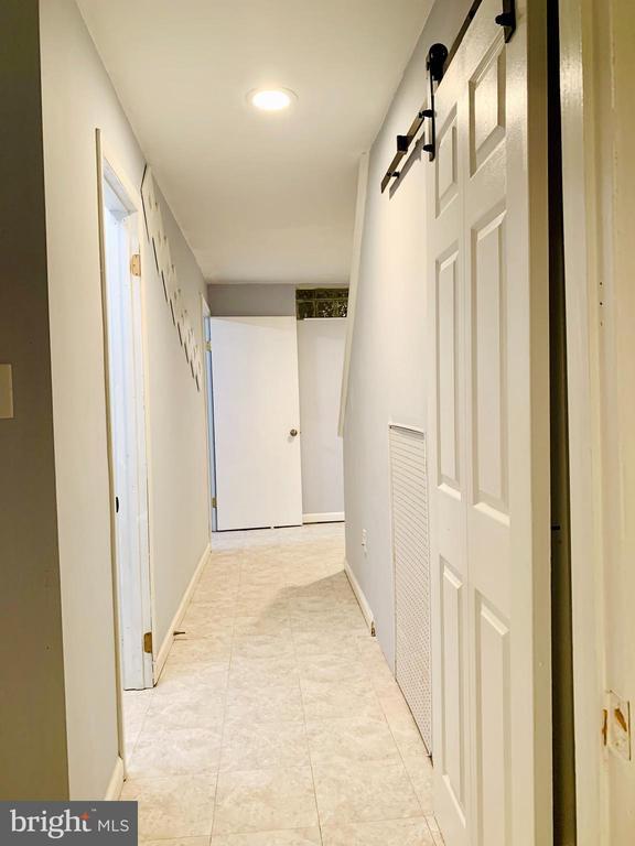 Building Photo - 14816 Lynhodge Ct