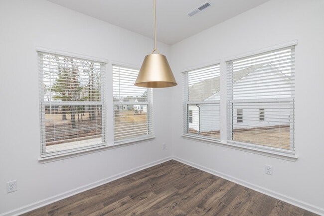 Building Photo - NEW 4BD/3BTH HOUSE- STONEBRIDGE FAIRWAYS COMMUNITY