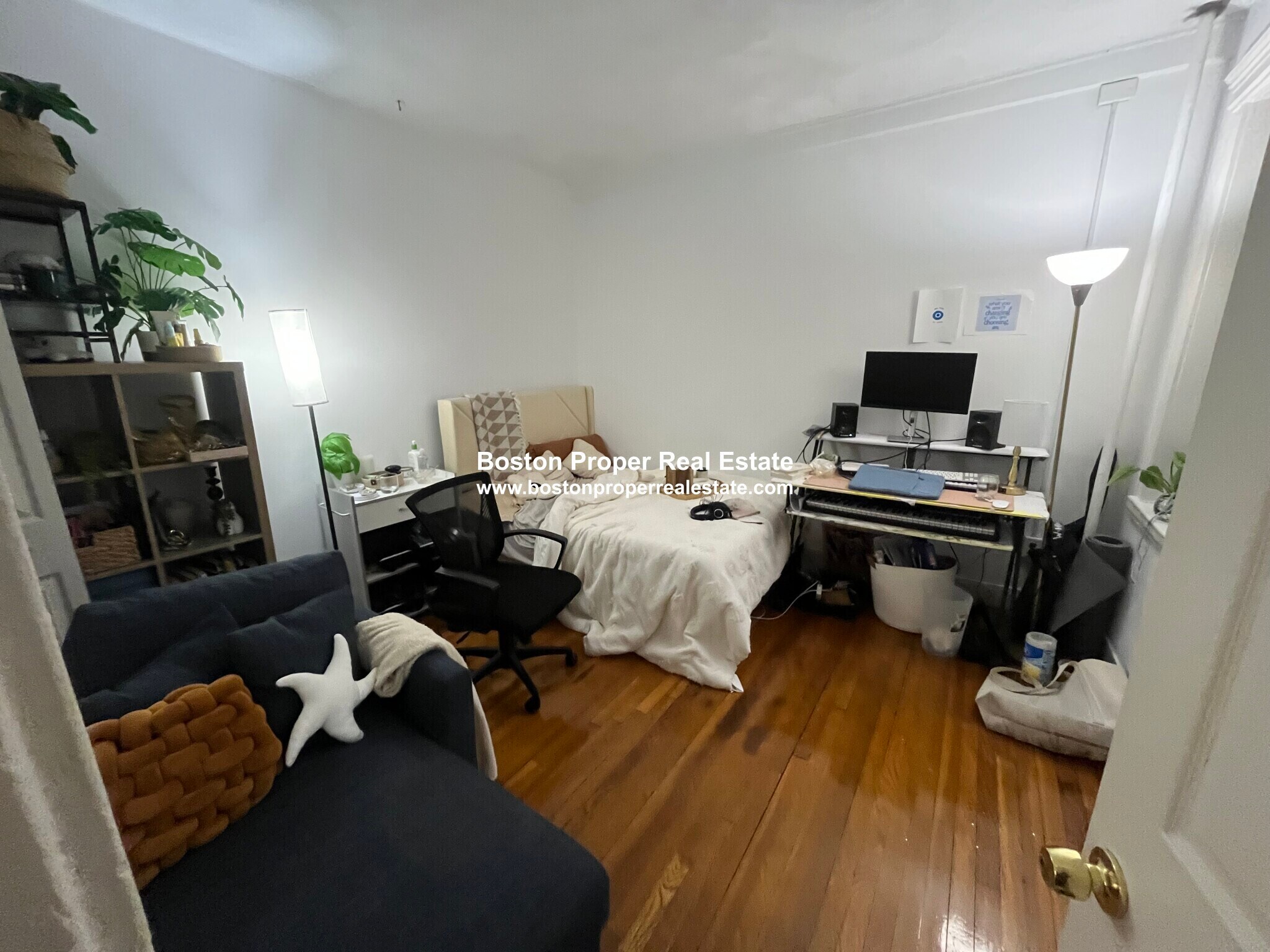 Building Photo - 52 Charlesgate E