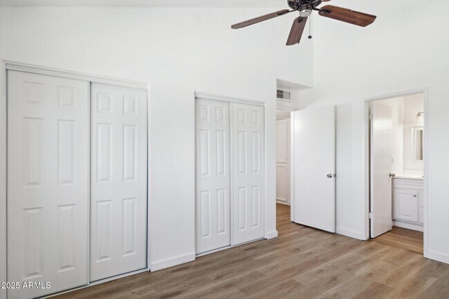 Building Photo - 520 N Stapley Dr