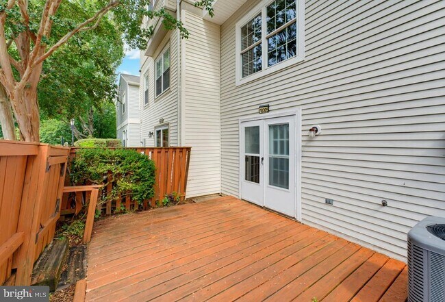 Building Photo - 10305 Bridgetown Pl