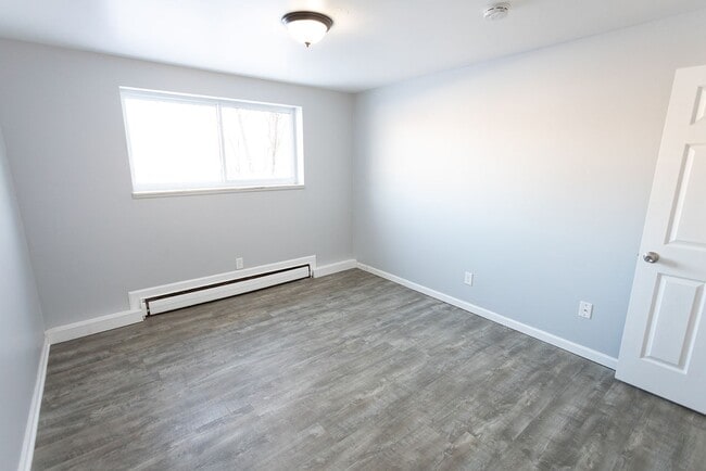 Building Photo - 2917 Harwick Dr