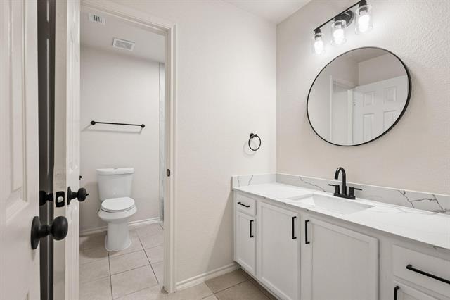 Building Photo - 1713 Pebblebrook Ln