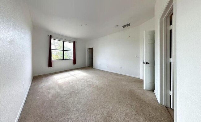 Building Photo - 4207 Via Piedra Cir