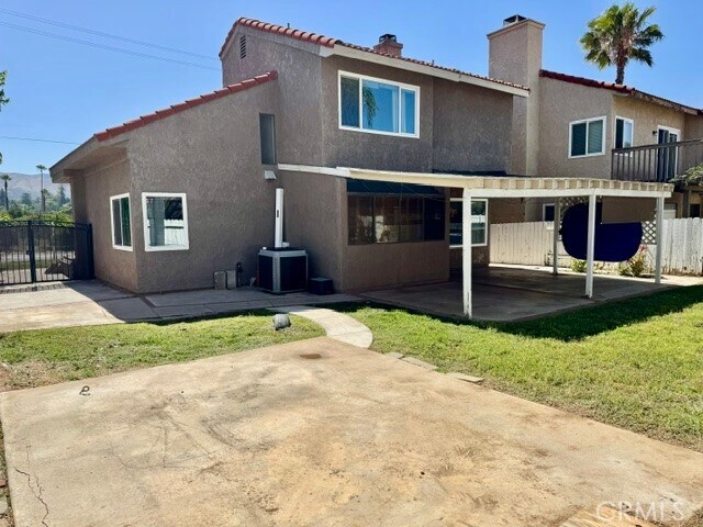 Building Photo - 10696 Opal Ave