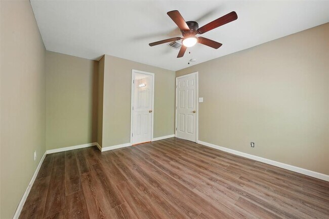 Building Photo - 3615 Seabrook St