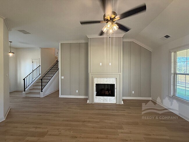 Building Photo - Beautiful NEW BUILD in Oakland, TN!