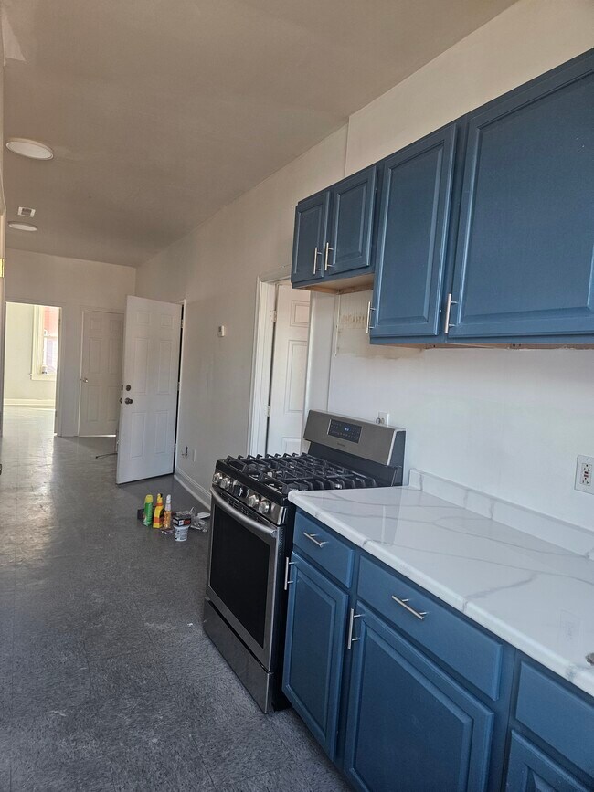 Building Photo - 1909 McCulloh St