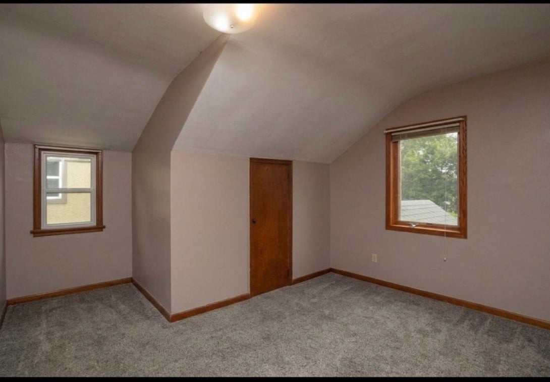 Primary Bedroom (13’5” x 13’1”) - 1126 7th Ave SE