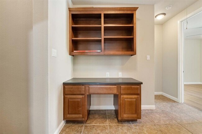 Building Photo - 15913 Spillman Ranch Loop