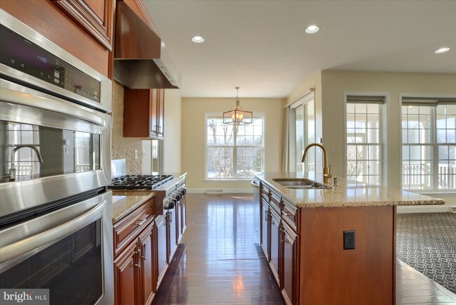 Building Photo - 978 Powder Horn Dr