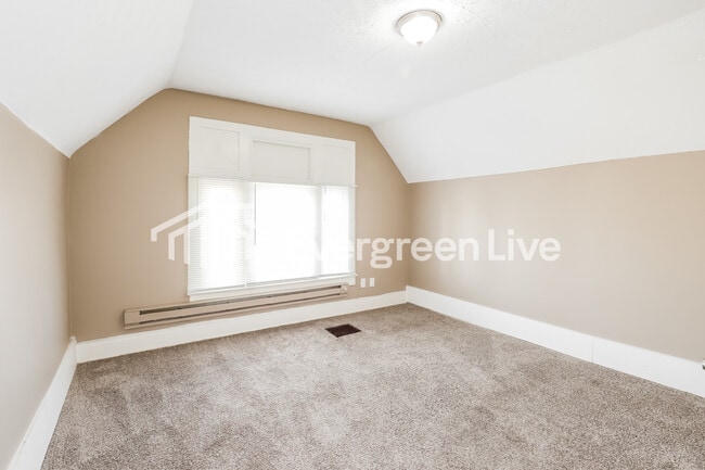 Building Photo - 4215 Grant St