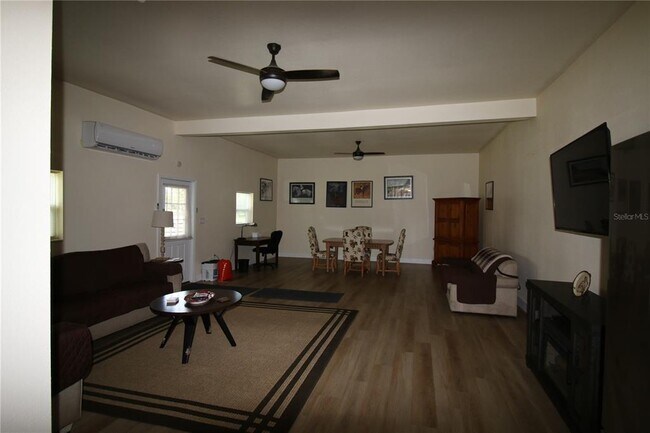 Building Photo - 6850 US-41