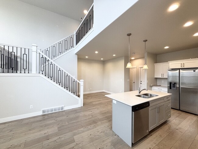 Building Photo - 3742 Canyon Falls Dr