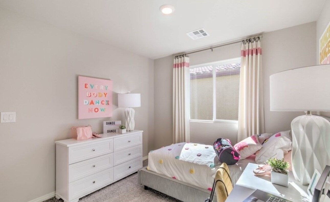 Building Photo - 10974 Cambridge Lakes Ave