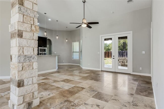 Building Photo - 21434 Lakefront Dr