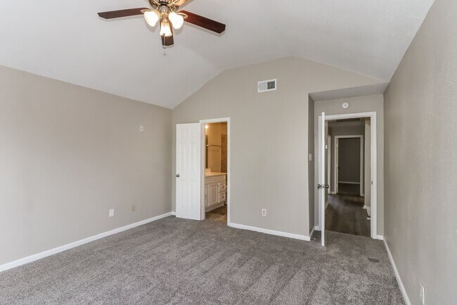 Building Photo - 16202 Samoa Way