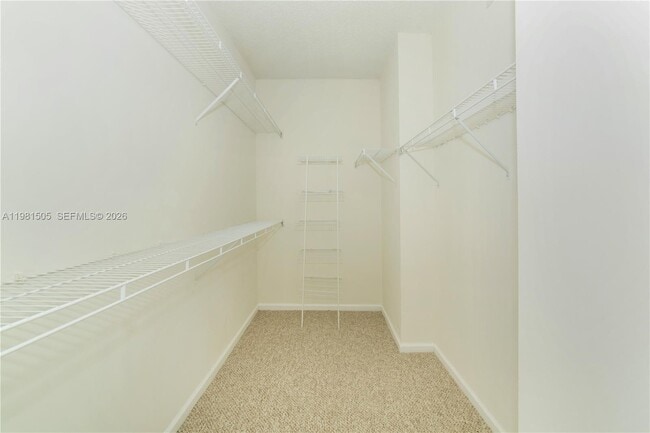 Building Photo - 17145 N Bay Rd