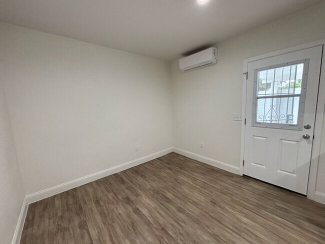 Building Photo - 5704 Wisteria Dr