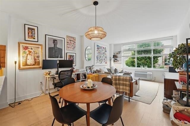 Building Photo - 1400 Hudson St