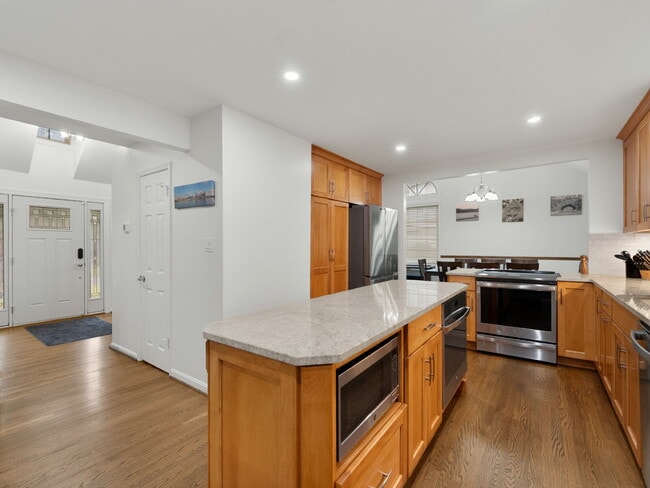 Building Photo - "Stunning 4-Bed Gem with Finished Basement...