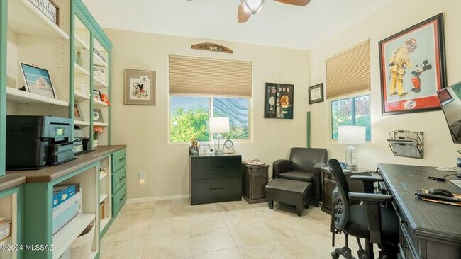 Building Photo - Beautiful Home!