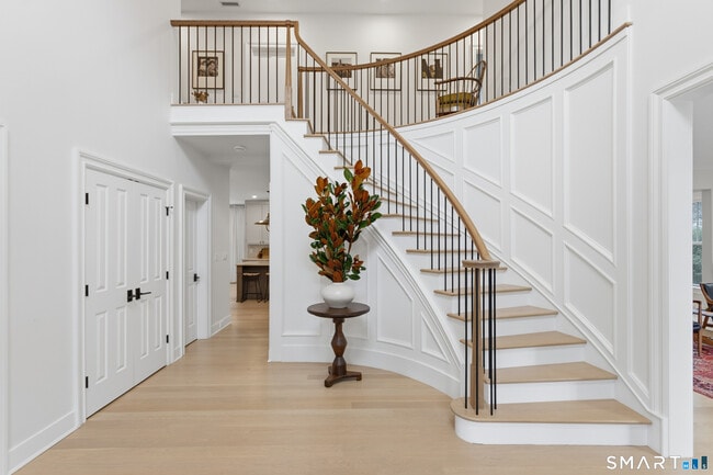 Building Photo - 4 Winker Ln