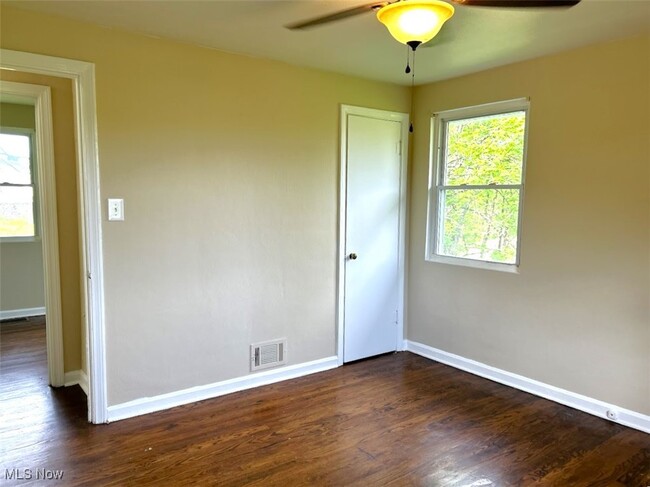 Building Photo - 155 Canton Rd