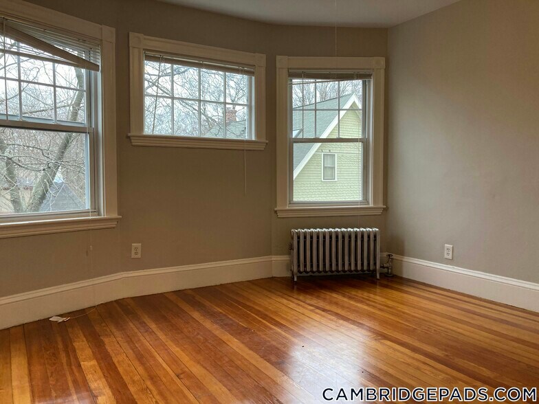 Building Photo - 9 Eustis St