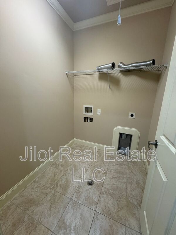 Building Photo - 3134 Chestnut Woods Dr