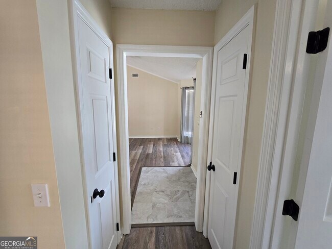 Building Photo - 106 Egret Ct