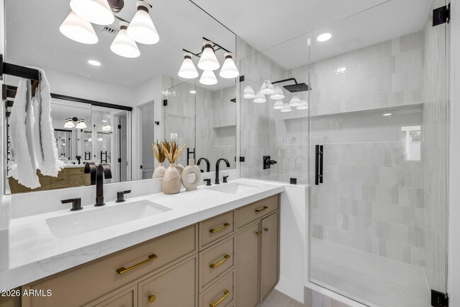 Building Photo - 7415 E Holly St