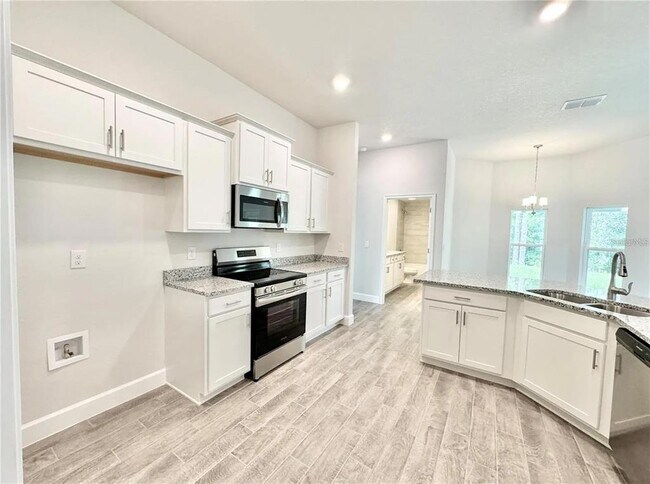Building Photo - 17745 SW 72nd St Rd