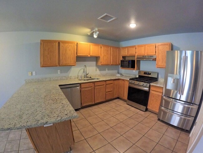 Building Photo - 3867 Thurston Ct